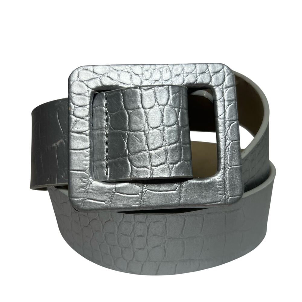 Betsey Johnson Silver Wide Leather Belt Size Medium Statement Reptile Embossed